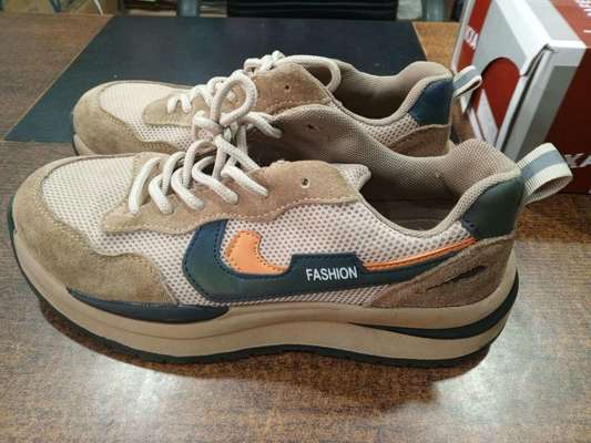 satın al Khaki Suede Industrial Safety Shoes with Anti-smashing Steel Toe and Bulletproof Kevlar Mid Sole online manufacture